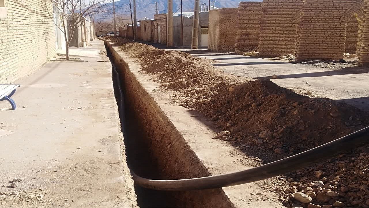 اصلاح و بازسازی شبکه توزیع آب شرب روستای صالح آباد