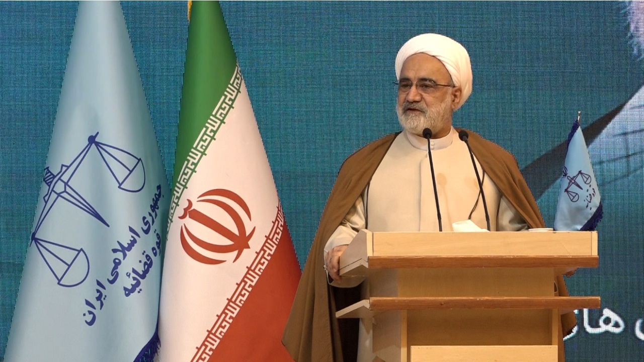 با مشارکت پررنگ پای صندوق‌های رای باید دشمنان را مایوس کرد