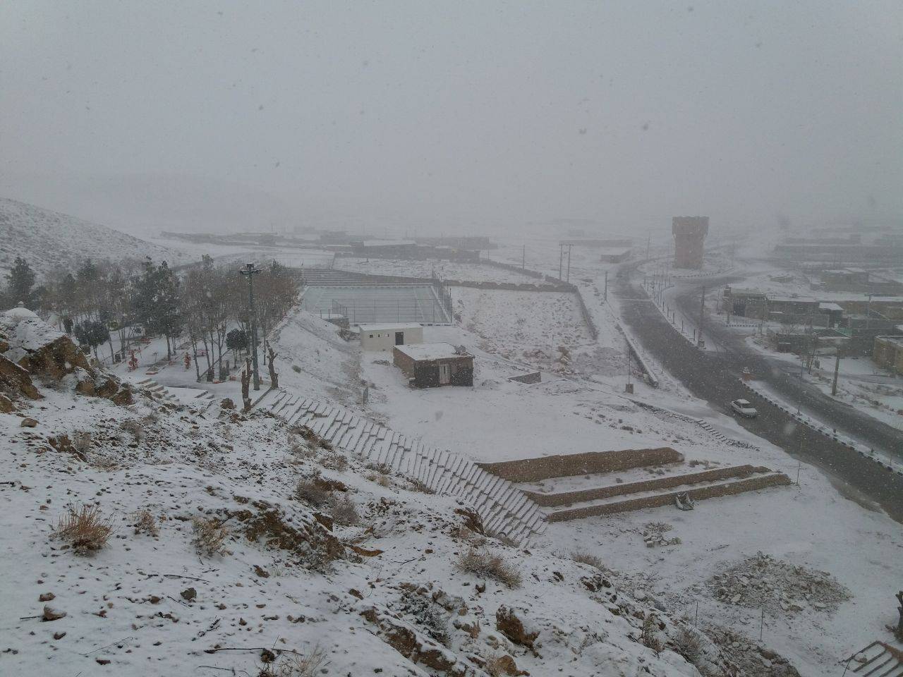 آب و هوای برفی روستای نردین