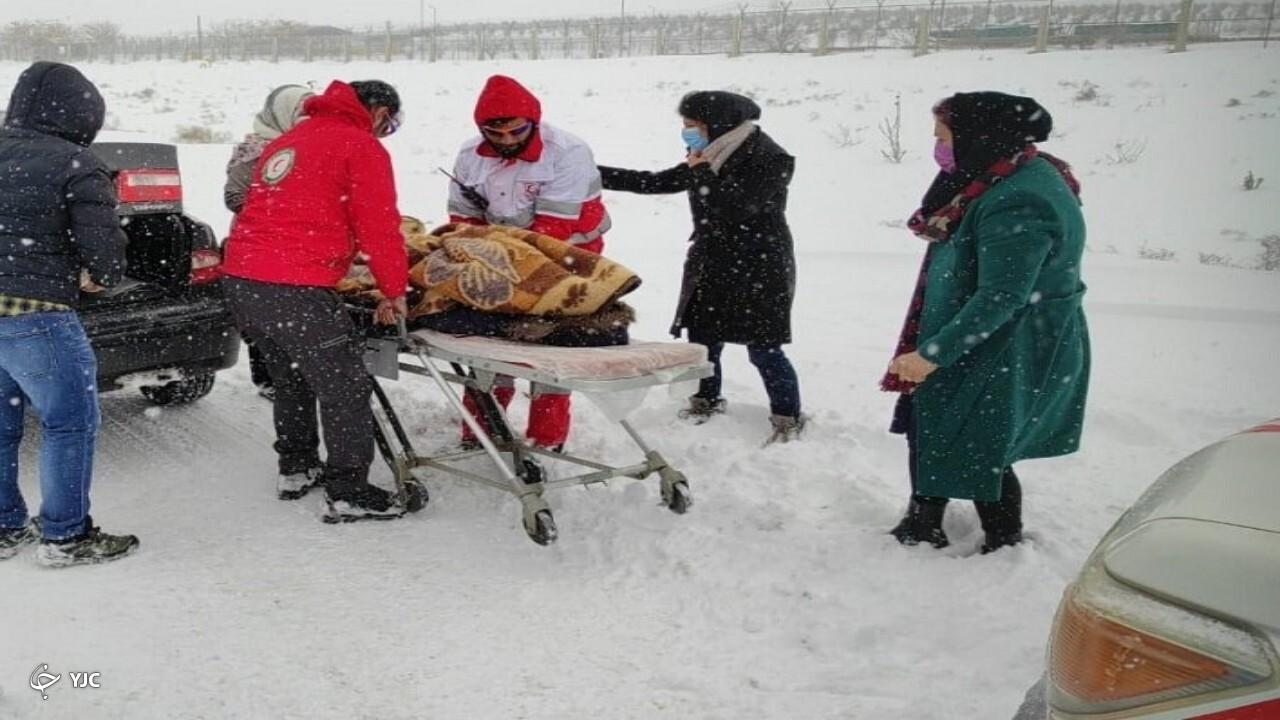 ۲ مادر باردار روستایی در مهاباد با اقدام به موقع اورژانس نجات یافتند