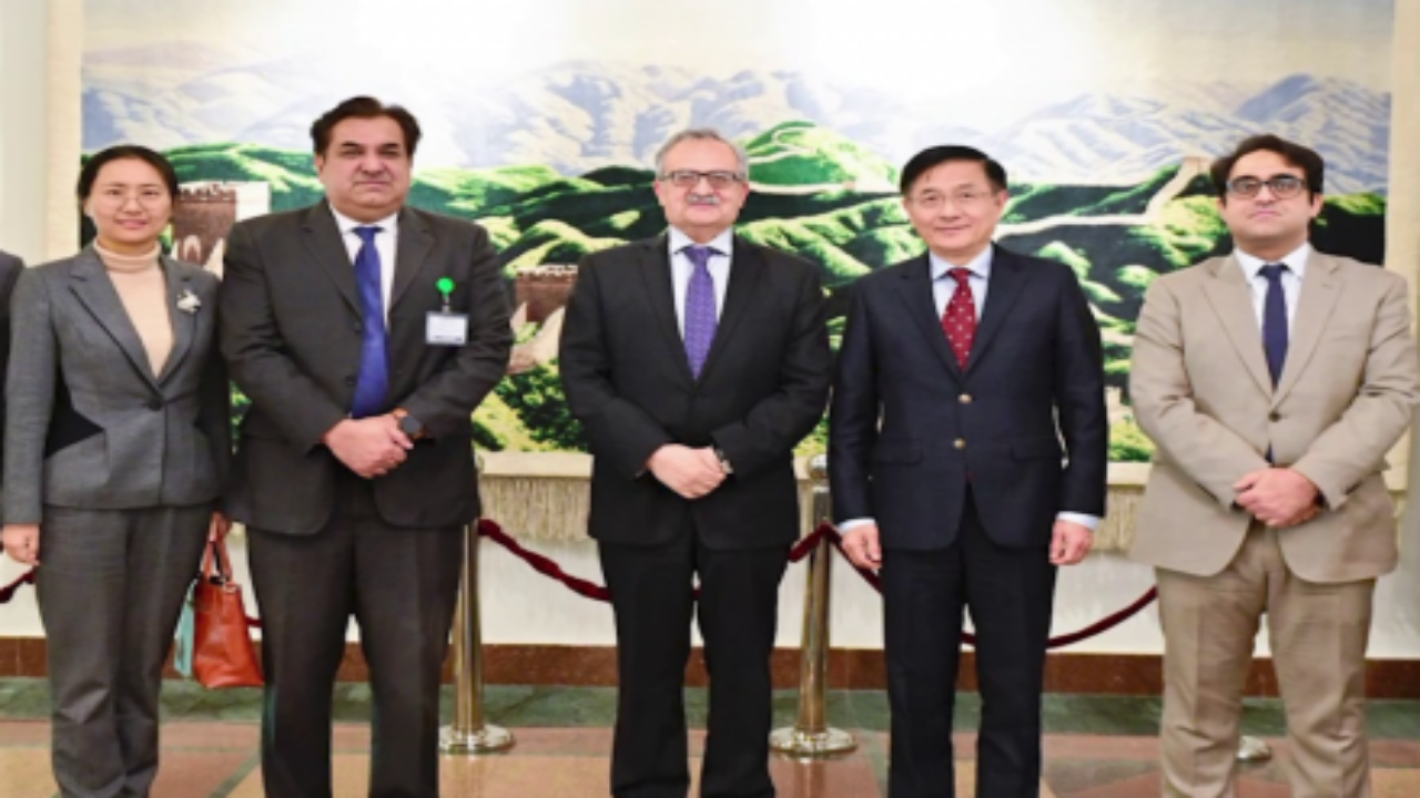 رایزنی مقامات پاکستان و چین درباره ثبات افغانستان