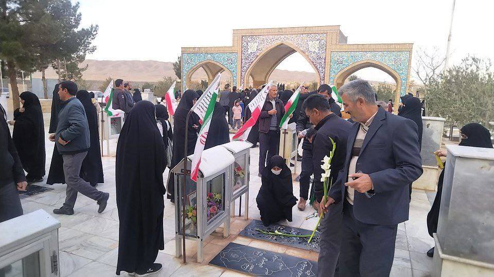 مراسم غبار روبی مزار شهدا