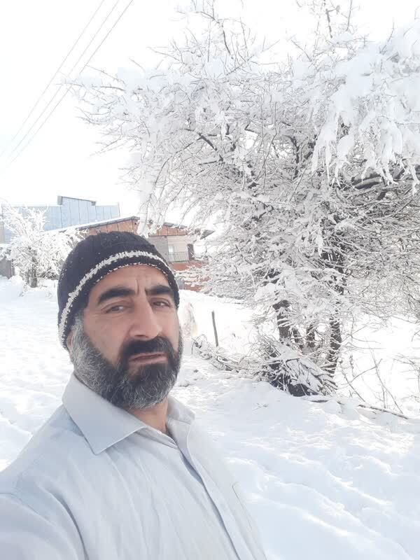 قابی خاطره انگیز از نمای برفی در روستای شیرداری