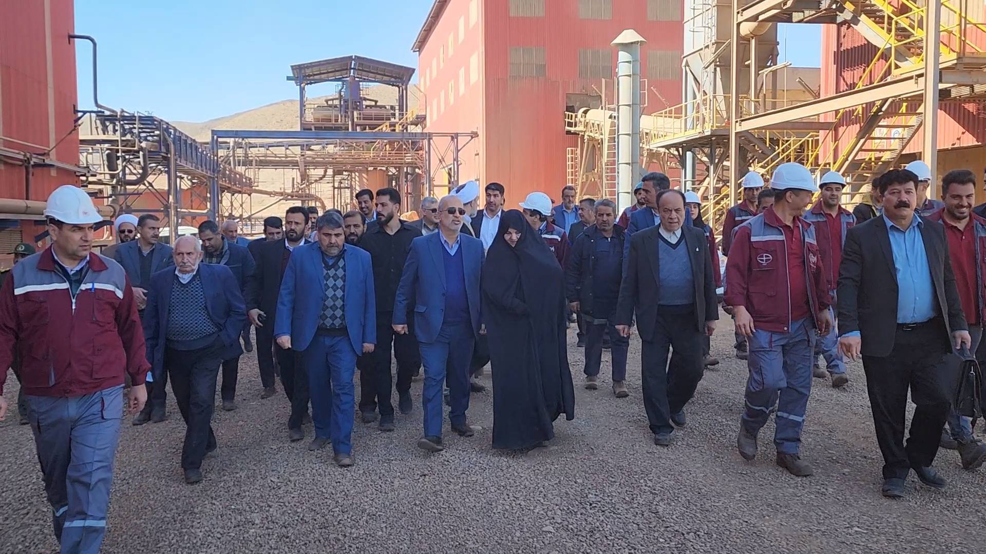 افتتاح کارخانه سنگ آهن ۲۵۰هزار تنی سنگ آهن زرند