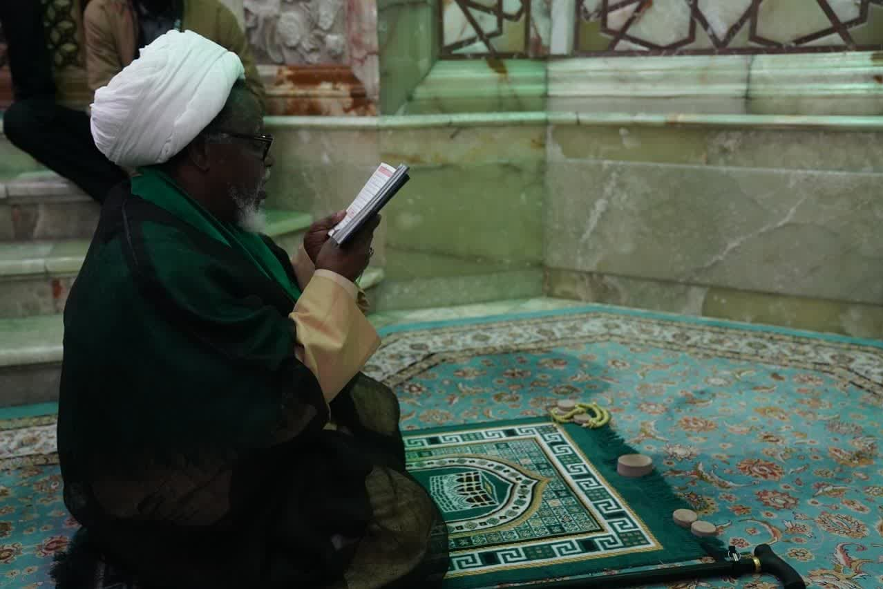 مناجات شیخ ابراهیم زکزاکی در مسجد مقدس جمکران