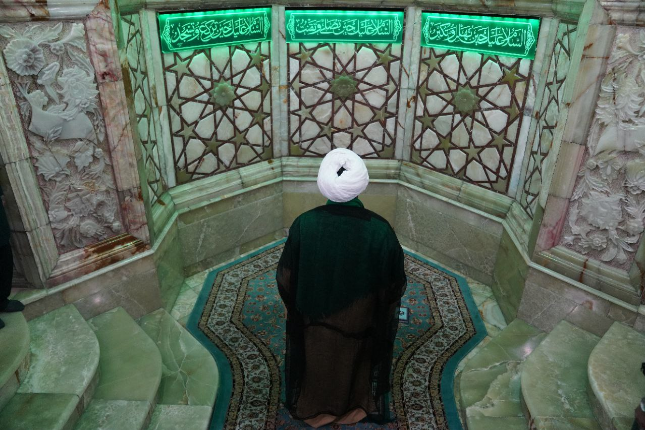 مناجات شیخ ابراهیم زکزاکی در مسجد مقدس جمکران