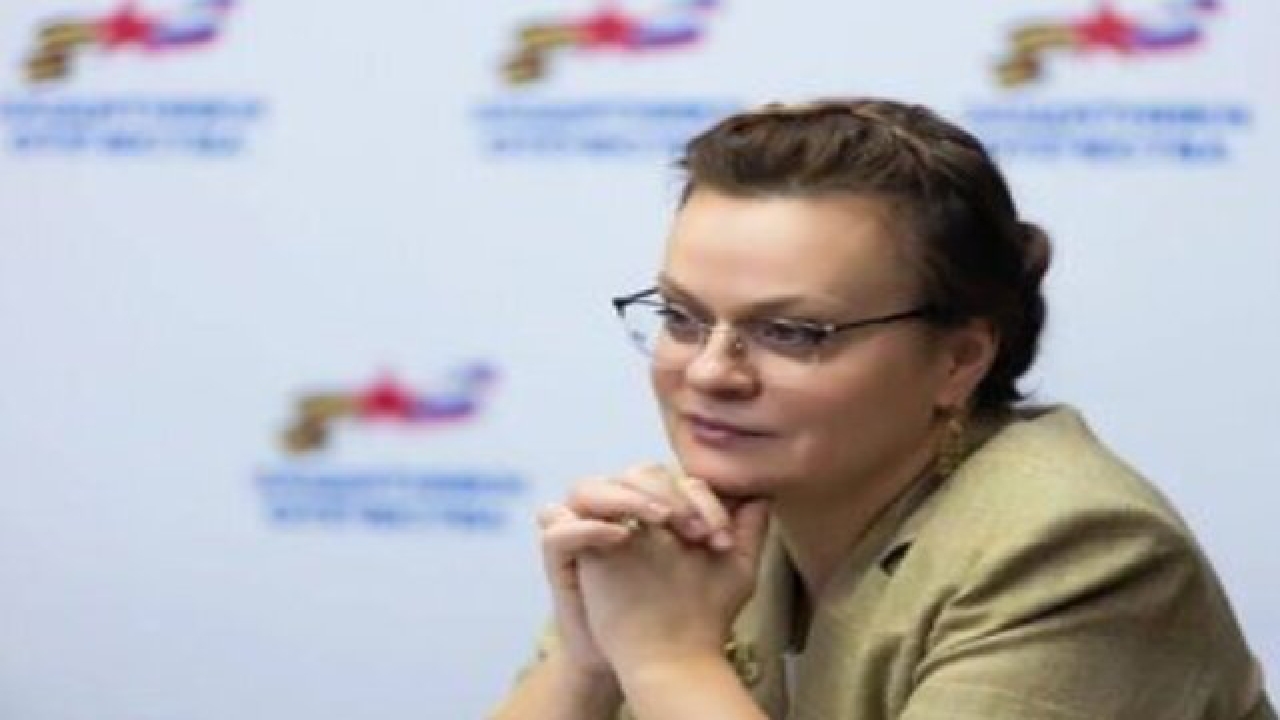 زن مرموز جانشین پوتین کیست؟!+ عکس