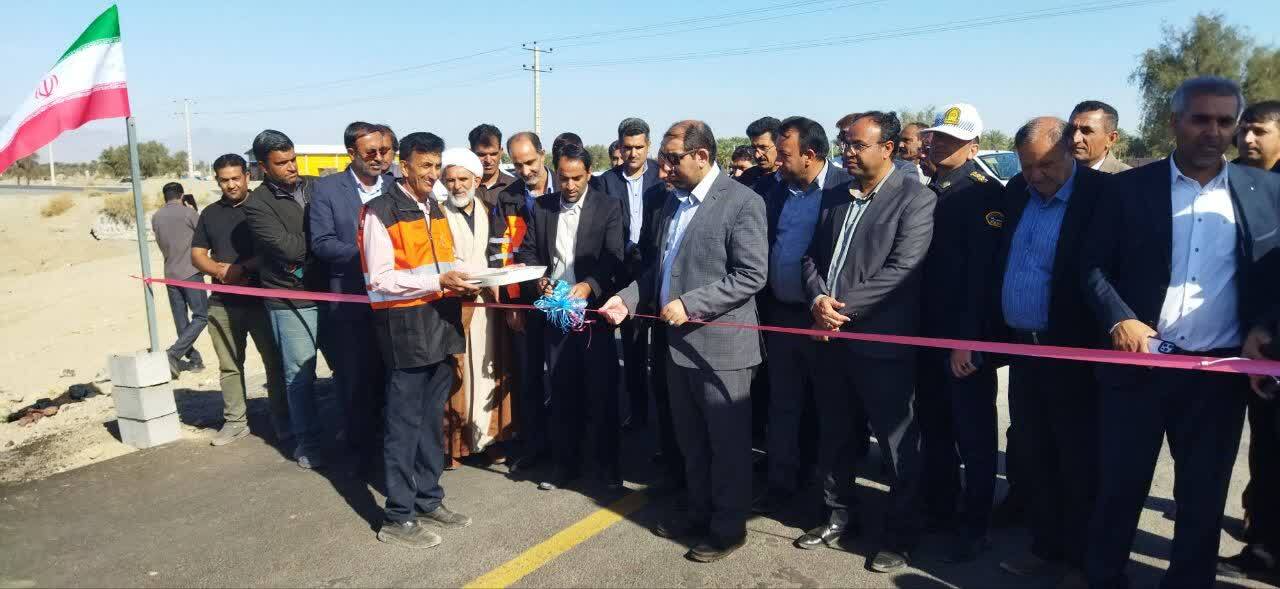 بهره برداری از ۴۷ پروژه راهداری جنوب کرمان‌ در دهه فجر 