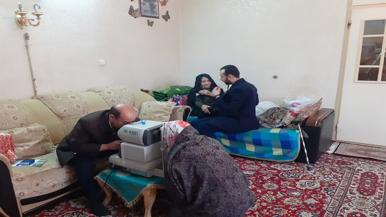 خدمت‌رسانی گروه جهادی پزشکی مکتب سلیمانی به خانواده شهدای خوی + تصاویر