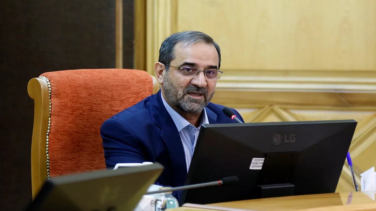 انتخابات و مشارکت مردم در تعیین سرنوشت مربوط به تفکر خاصی نیست