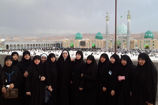 عده&zwnj;ای از خانم&zwnj;های تازه&zwnj;مسلمان آمریکای لاتین در اردوی قم
