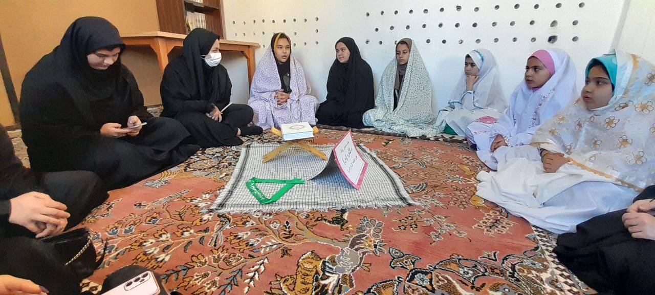 تشکیل حلقه‌های صالحین به مناسبت دهه فجر در انگوت + تصاویر