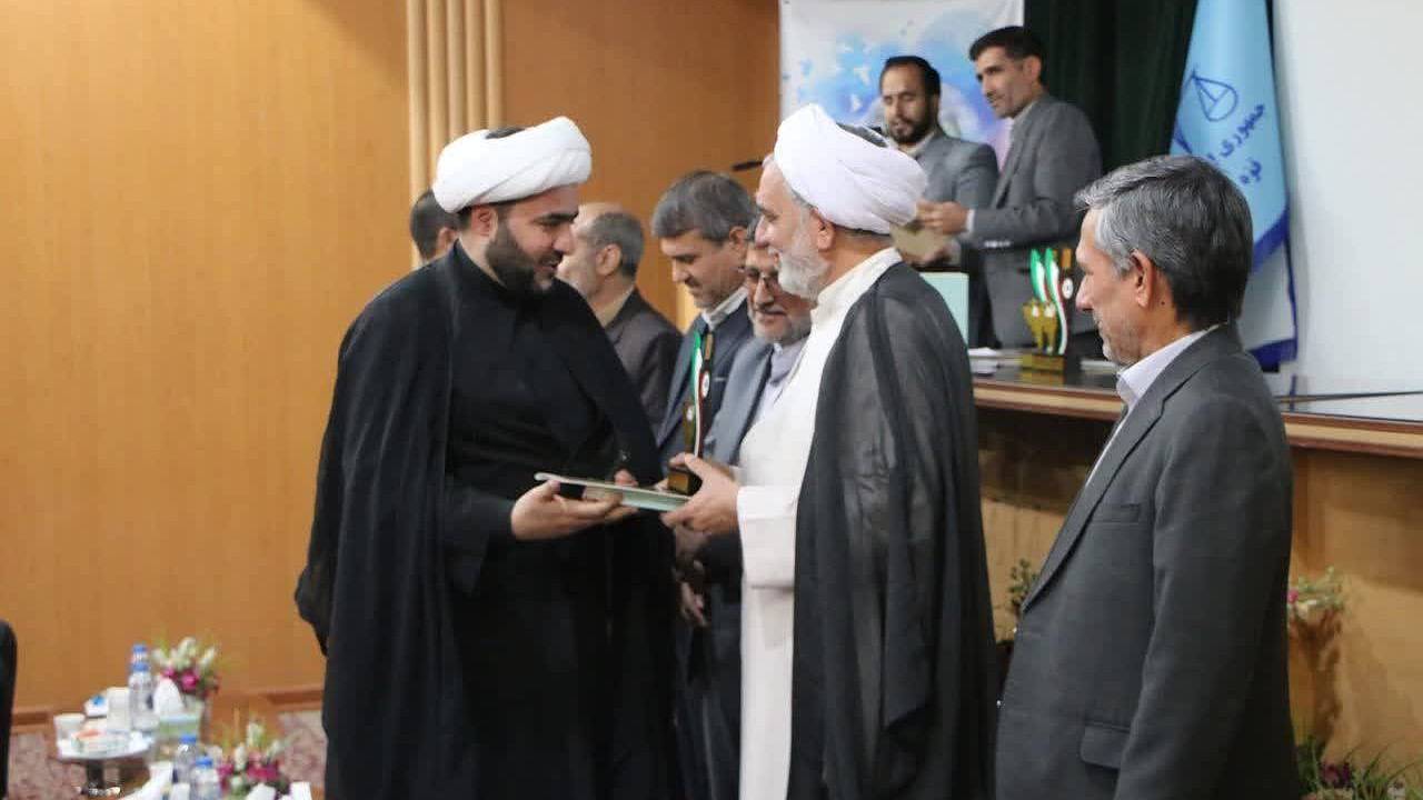 درخشش دستگاه قضایی زرند درجشنواره استانی آرای برتر