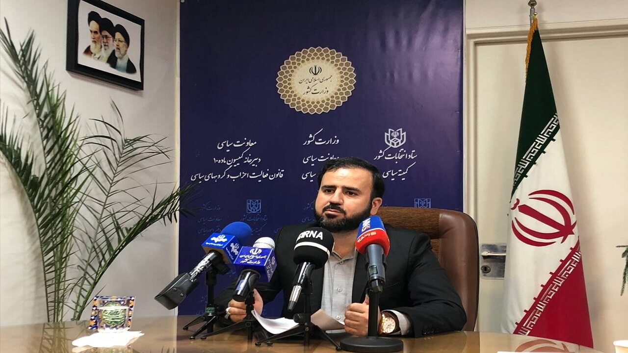 هیچ حزب و جبهه‌ای حرف از تحریم انتخابات نزده است