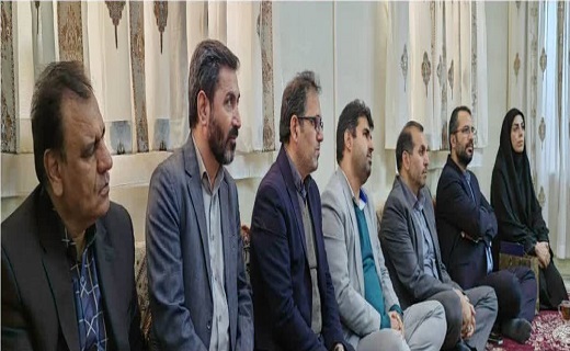 تجلیل از خانواده معظم شهدا