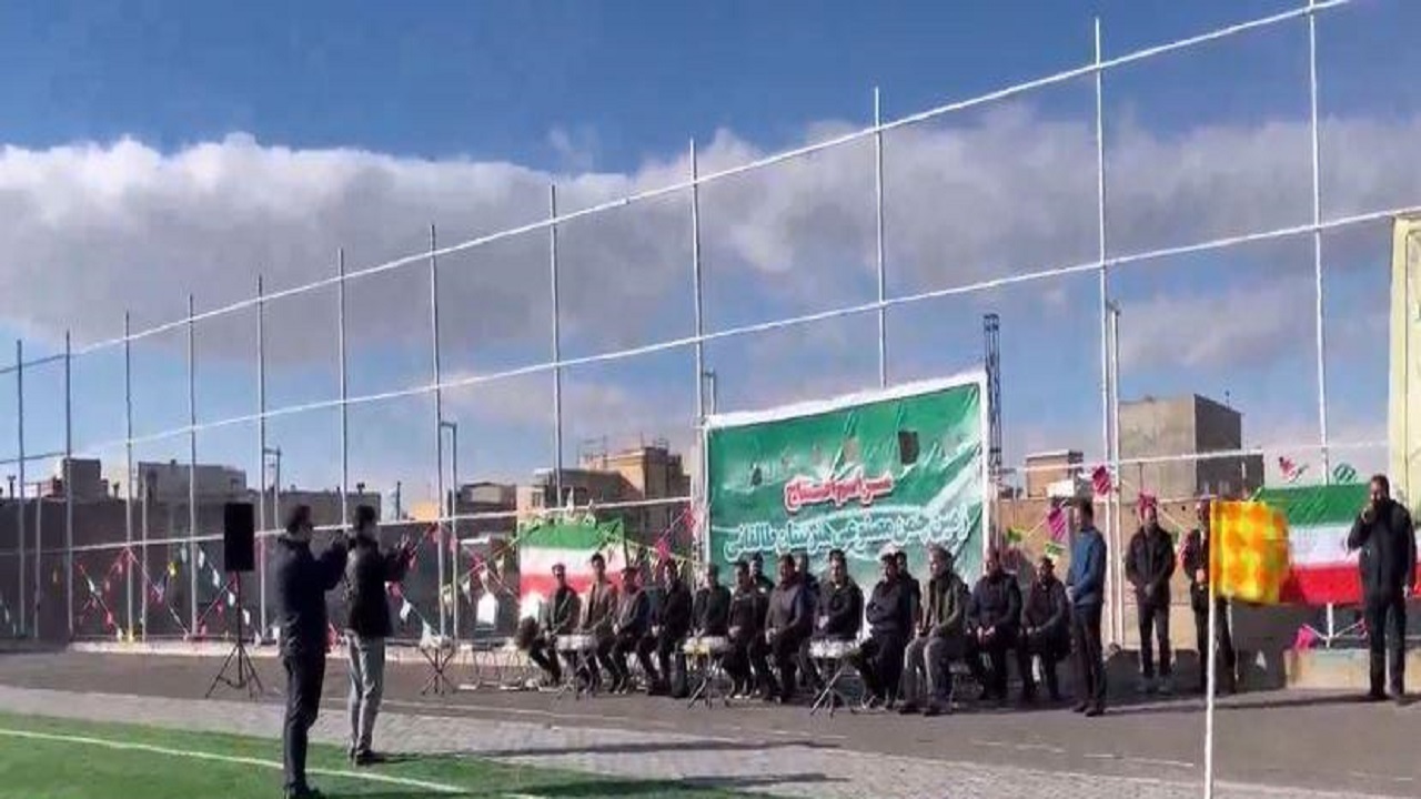 افتتاح زمین چمن مصنوعی دهکده دانش آموزی در تبریز