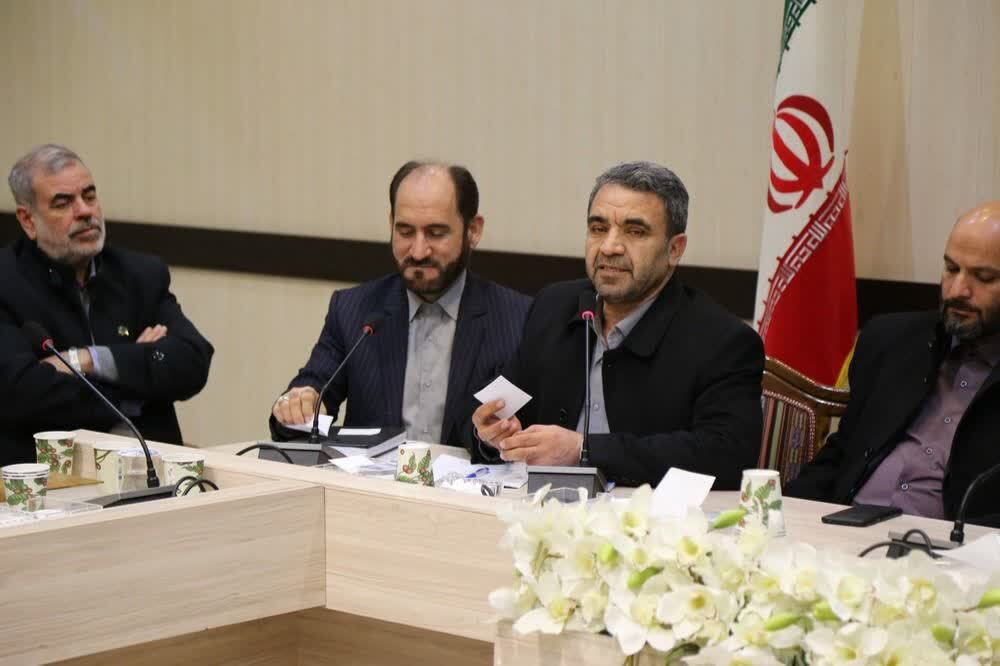 معلمان مدارس غیردولتی ۳۶۰ ساعت دوره صلاحیت معلمی را می‌گذرانند