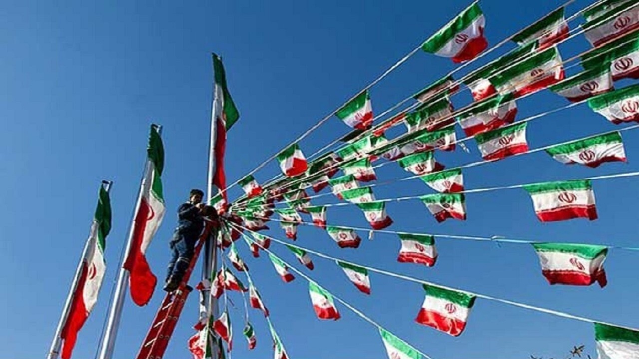 آذین بندی معابر اهر همزمان با ایام الله دهه فجر + فیلم