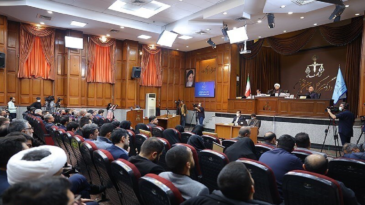 این مرد، نفوذی منافقین در کمیته انقلاب بود