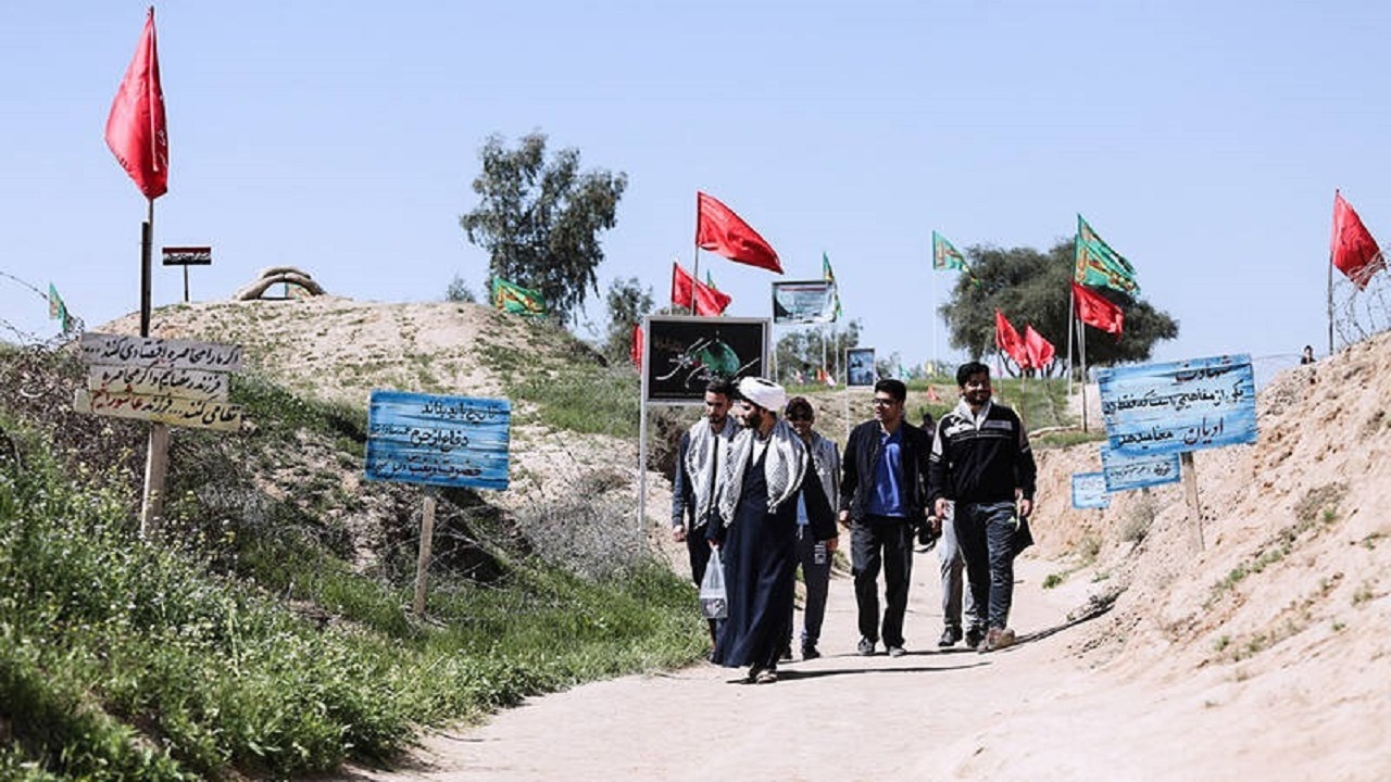 سومین کاروان راهیان نور دانش آموزی از شهرستان شازند اعزام شدند