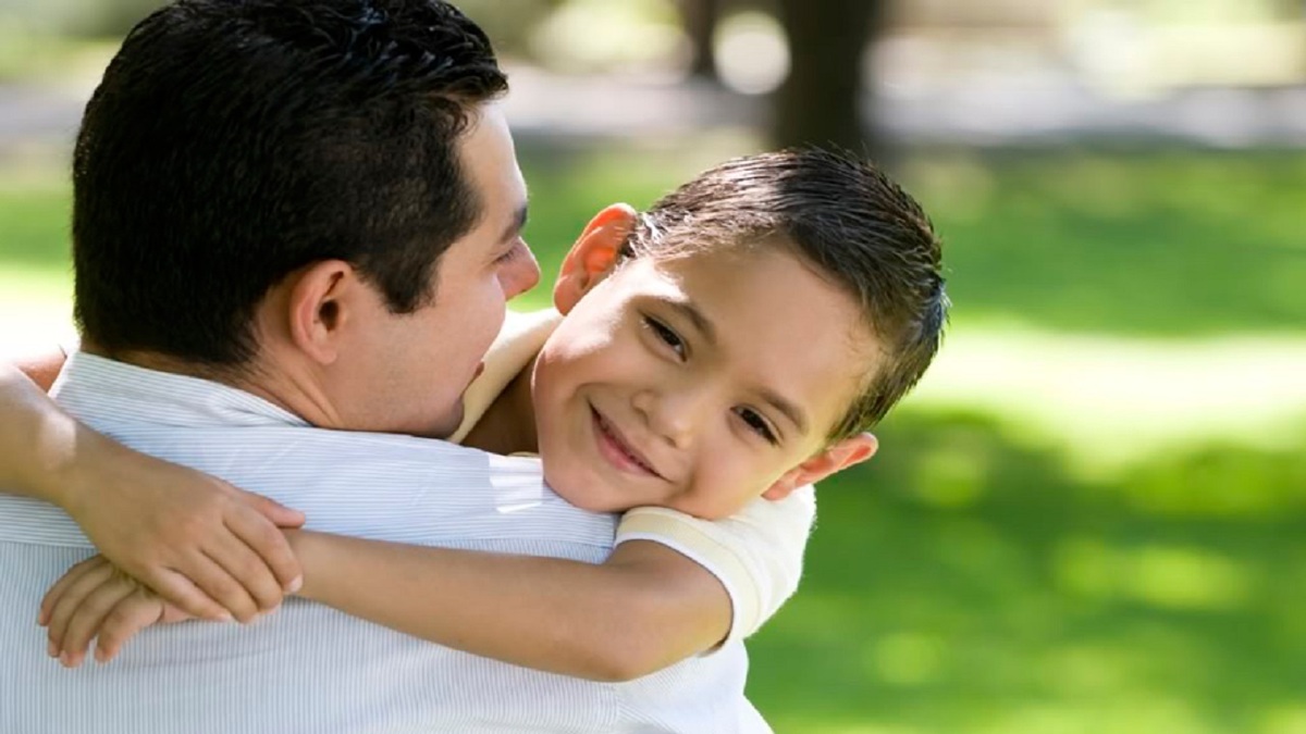باشگاه خبرنگاران -آثار و شیوه‌های اظهار محبت به کودک و نوجوان در تربیت فرزند