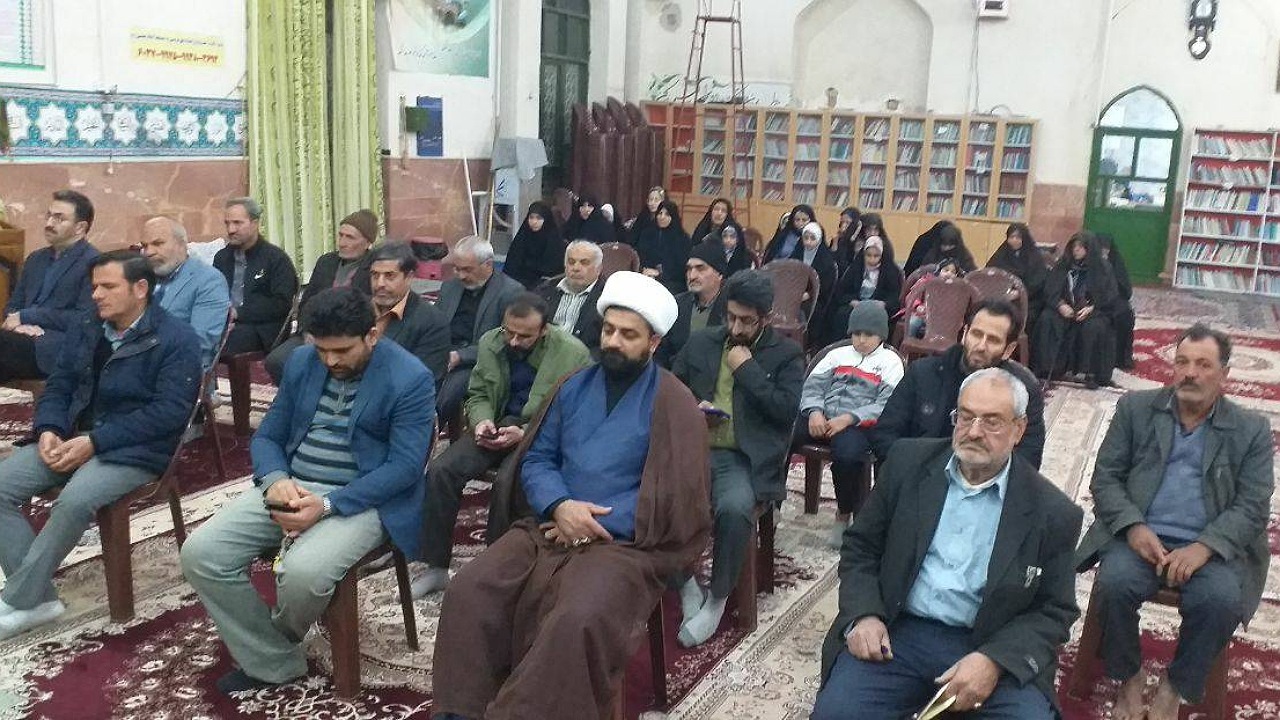 میز خدمت ادارات در مسجد امام حسین کوهبنان برگزار شد
