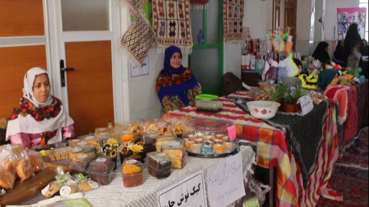 برپایی نمایشگاه اقتصاد مقاومتی در سمنان