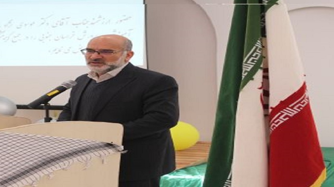 تجلیل از برترین‌های کنکوری قاین/ ایمان و امید خنثی کننده نقشه‌های دشمن است