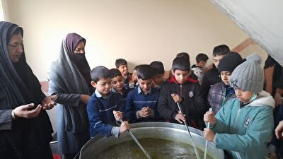 طبخ آش نذری