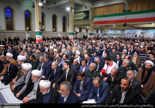 مسئولان نظام و سفرای کشور&zwnj;های اسلامی در دیدار با رهبر انقلاب