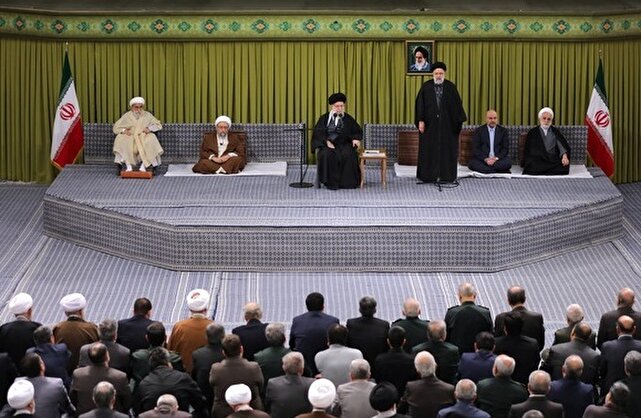 دیدار مسئولان نظام و سفرای کشور&zwnj;های اسلامی با رهبر انقلاب