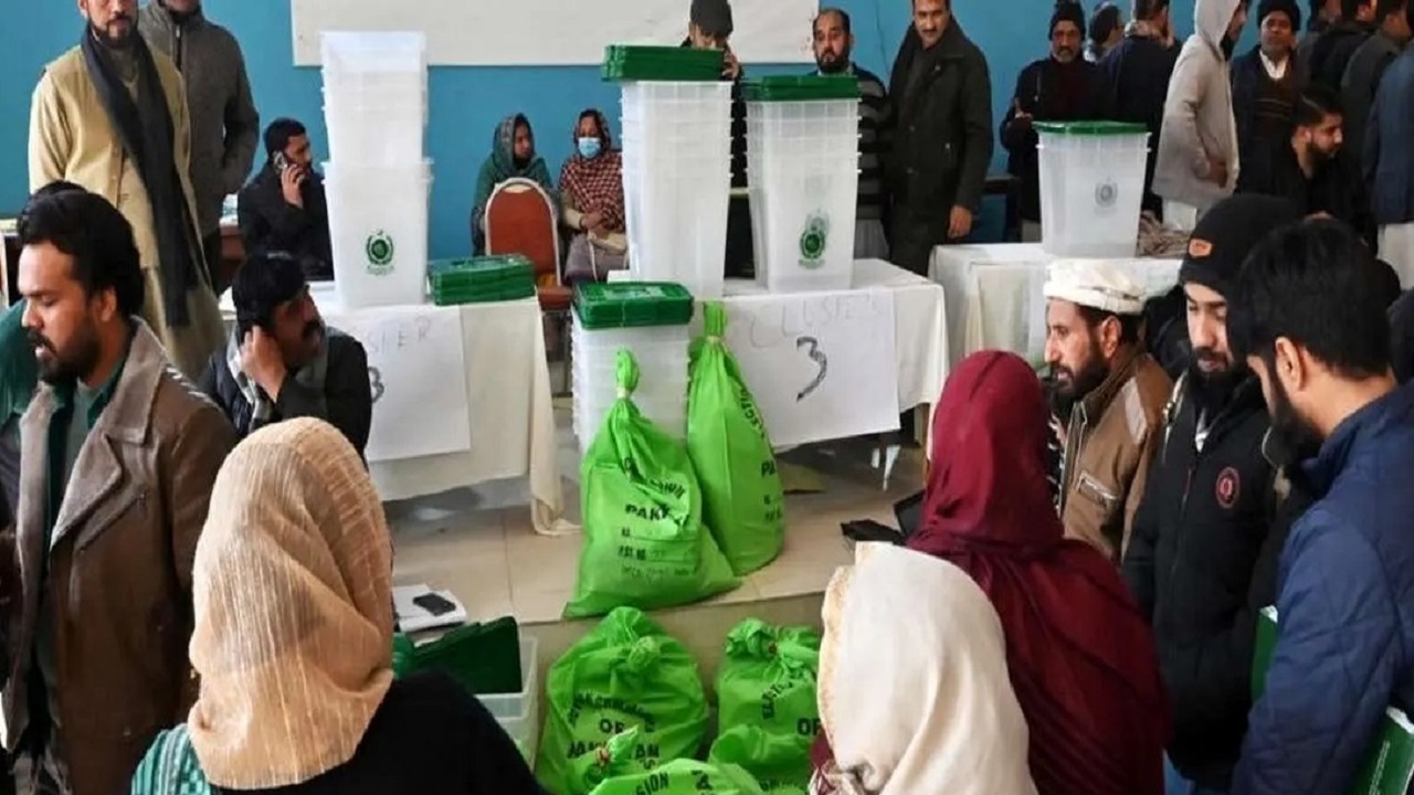 وقوع تیراندازی در یک حوزه رای‌گیری پاکستان