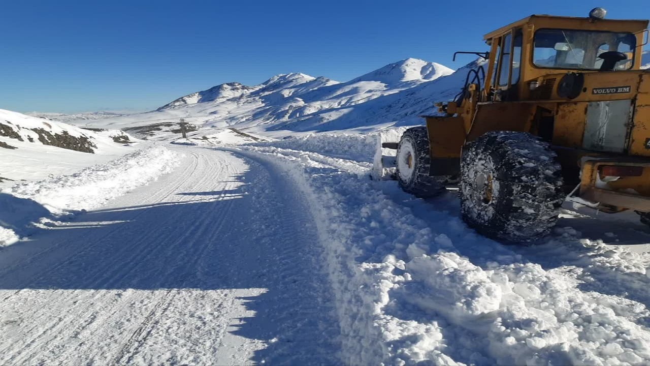 گشایش محور برفی خوی به چالدران