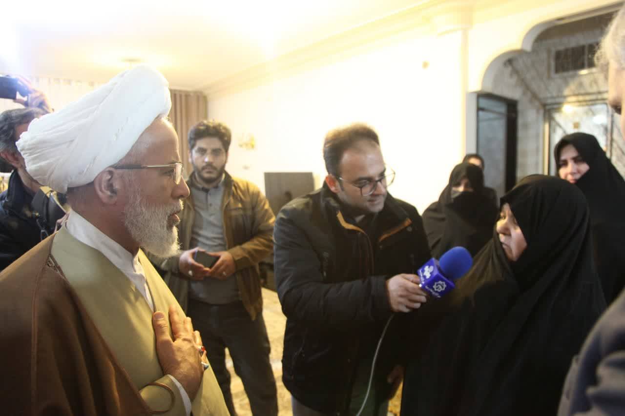 همدردی با خانواده شهید امیدوار