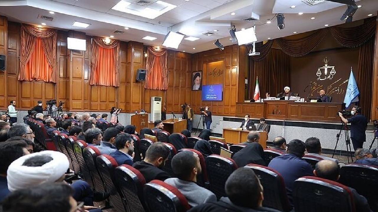 معرفی متهمان دادگاه منافقین/ ژیلا دیهیم؛ متهم ردیف بیست و سوم