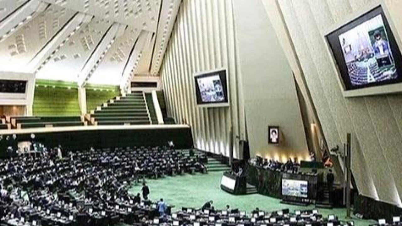 مراکز درمانی مکلف به کسر ۱۰ درصد مالیات از حق الزحمه گروه پزشکی شدند