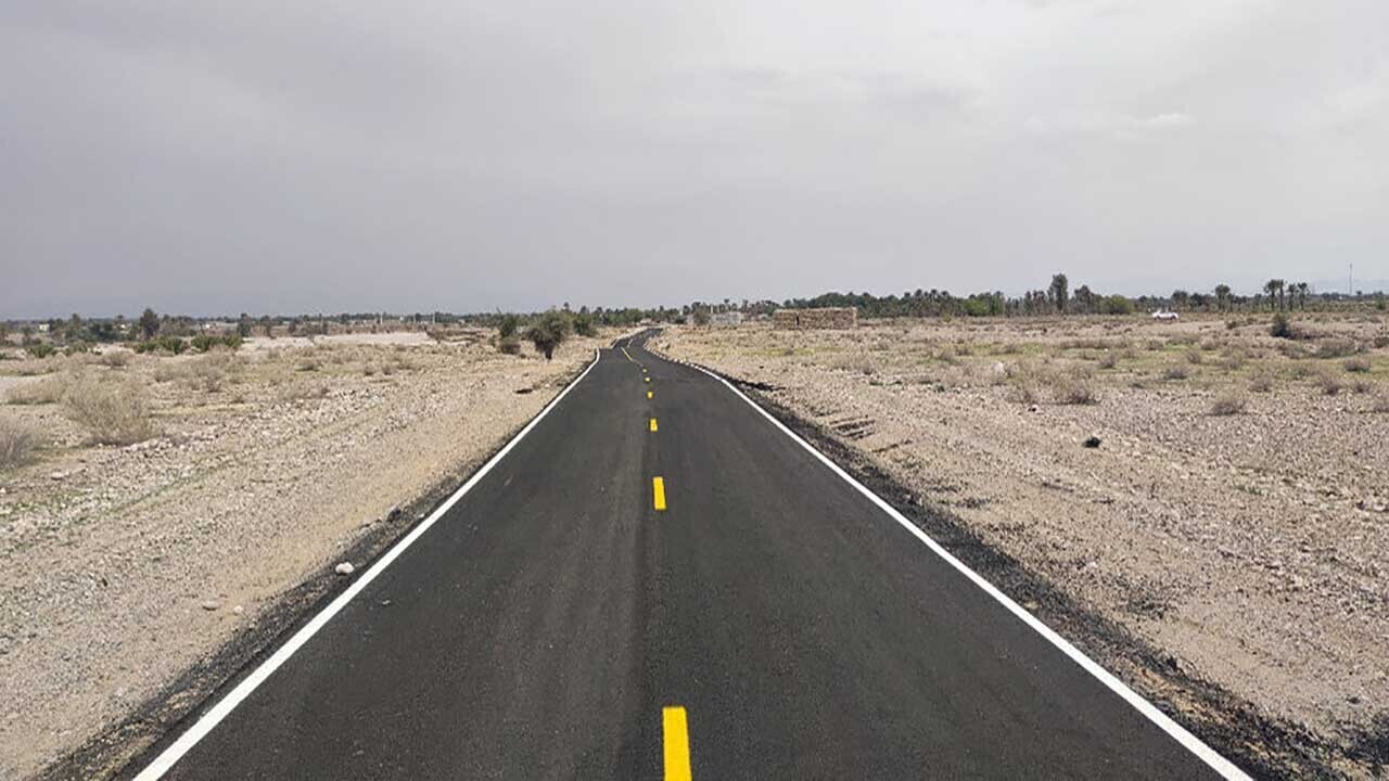 به زودی، بهره برداری از ۷۵۲ کیلومتر طرح راهسازی در هرمزگان