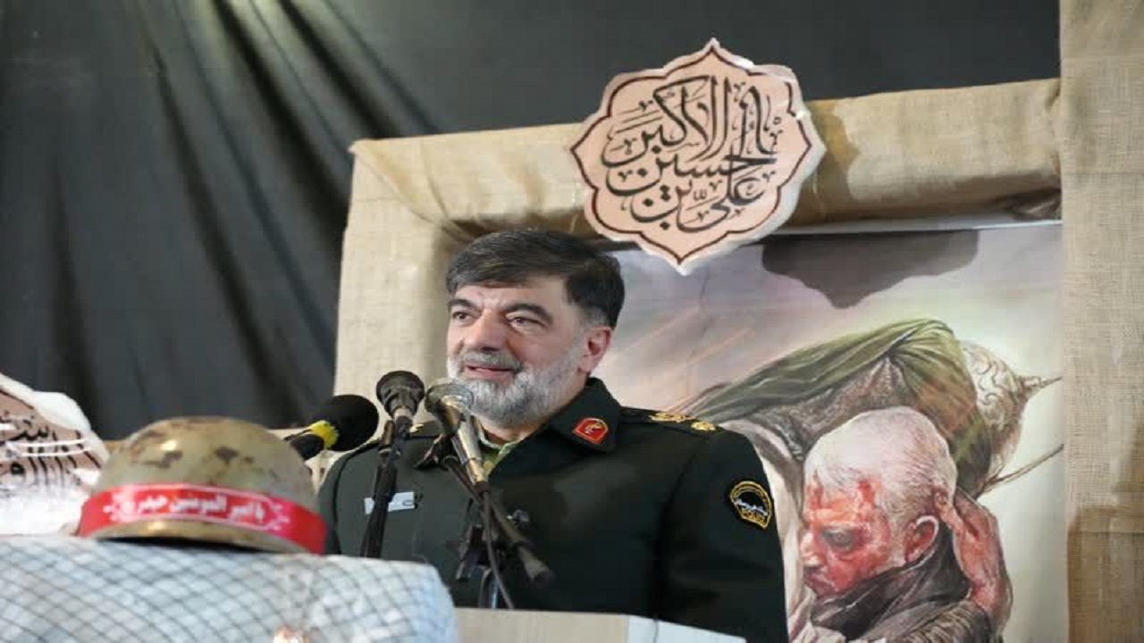 استقامت تا پای جان در برابر دشمنان سیره و پیام شهیدان است