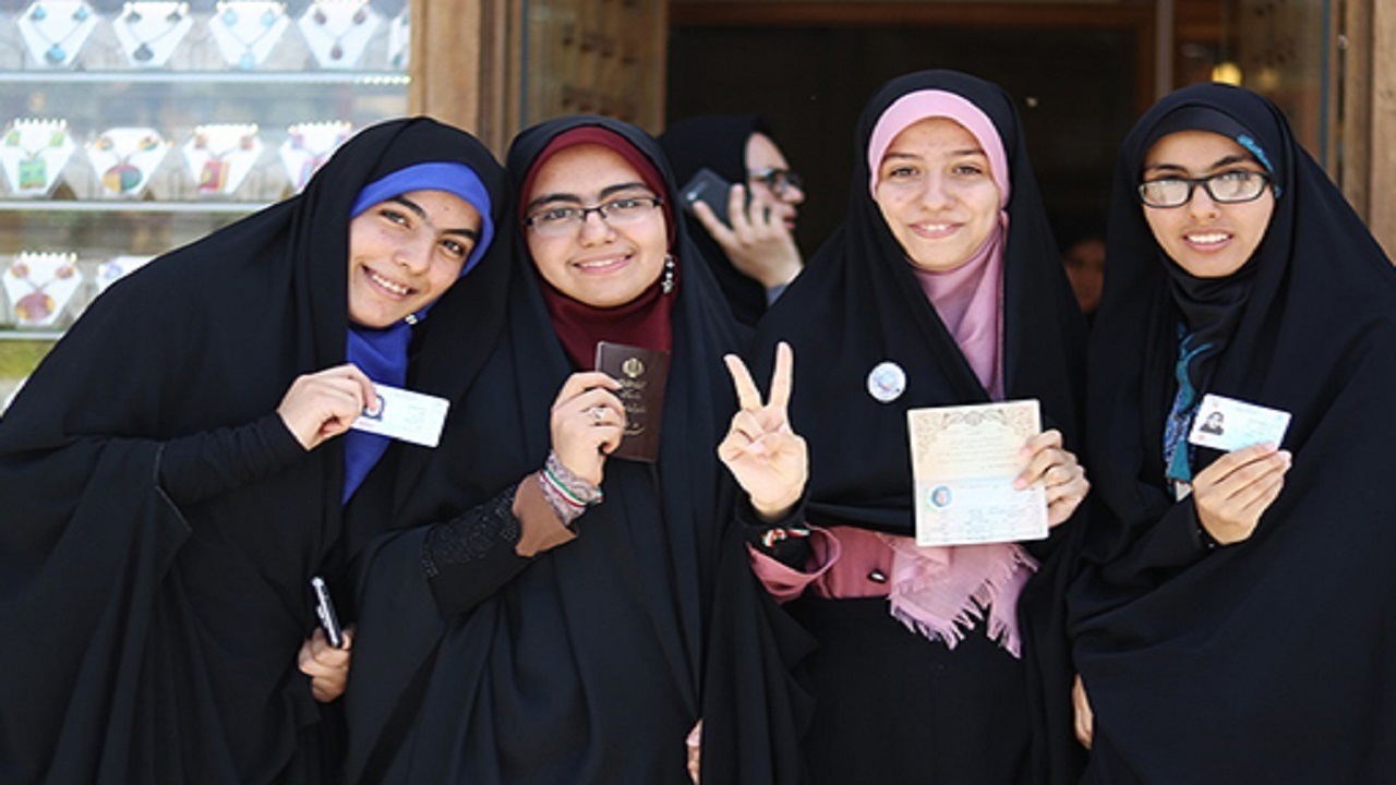 همایش دختران رأی اولی در شهرستان لردگان