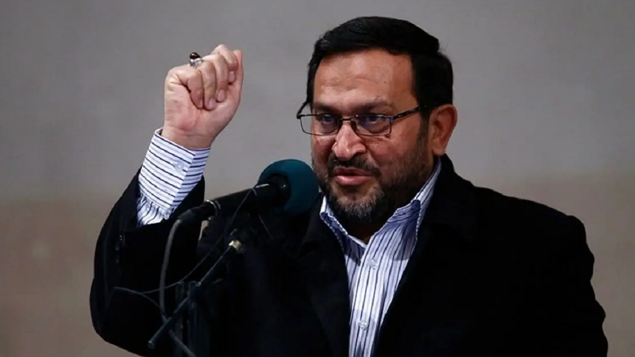 طعم شیرین استقلال را با انقلاب اسلامی چشیدیم