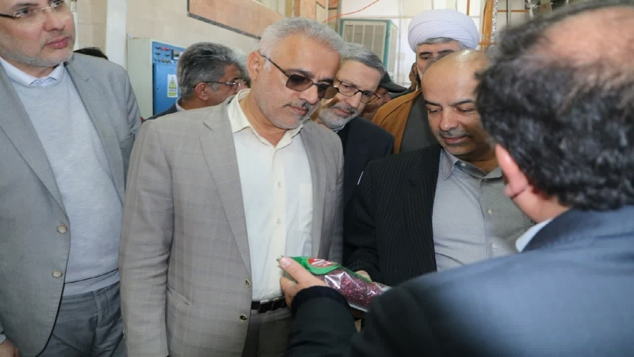 افتتاح یک طرح صنایع تبدیلی بسته بندی حبوبات در شهرستان البرز 