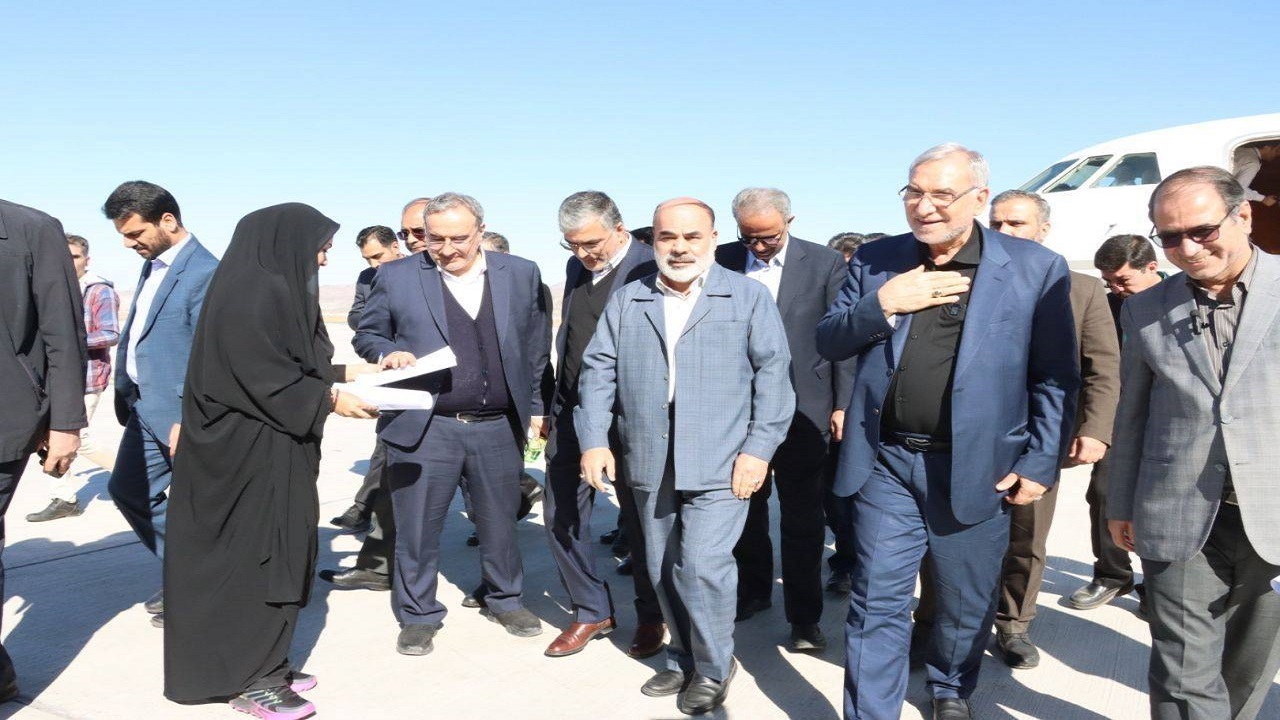 ️وزیر بهداشت، درمان و آموزش پزشکی به منظور افتتاح چند طرح حوزه بهداشت امروز به زاهدان سفر کرد