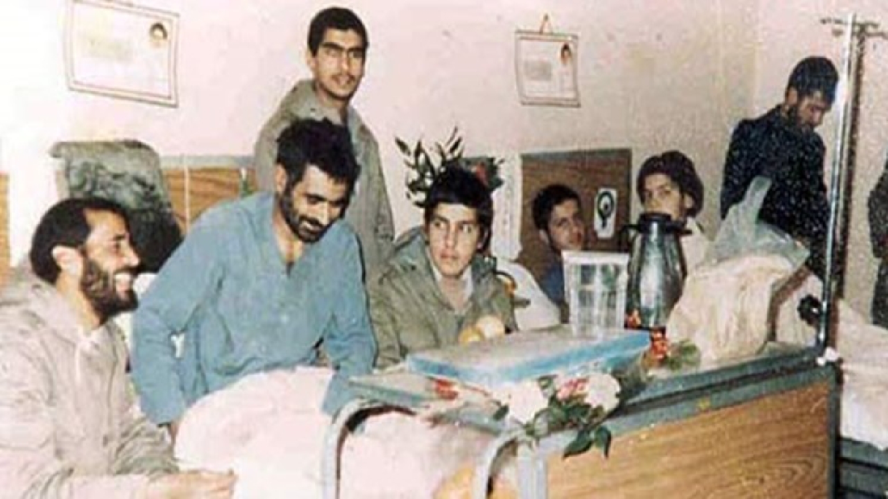 مگر کسی می‌تواند با شاه درگیر شود؟
