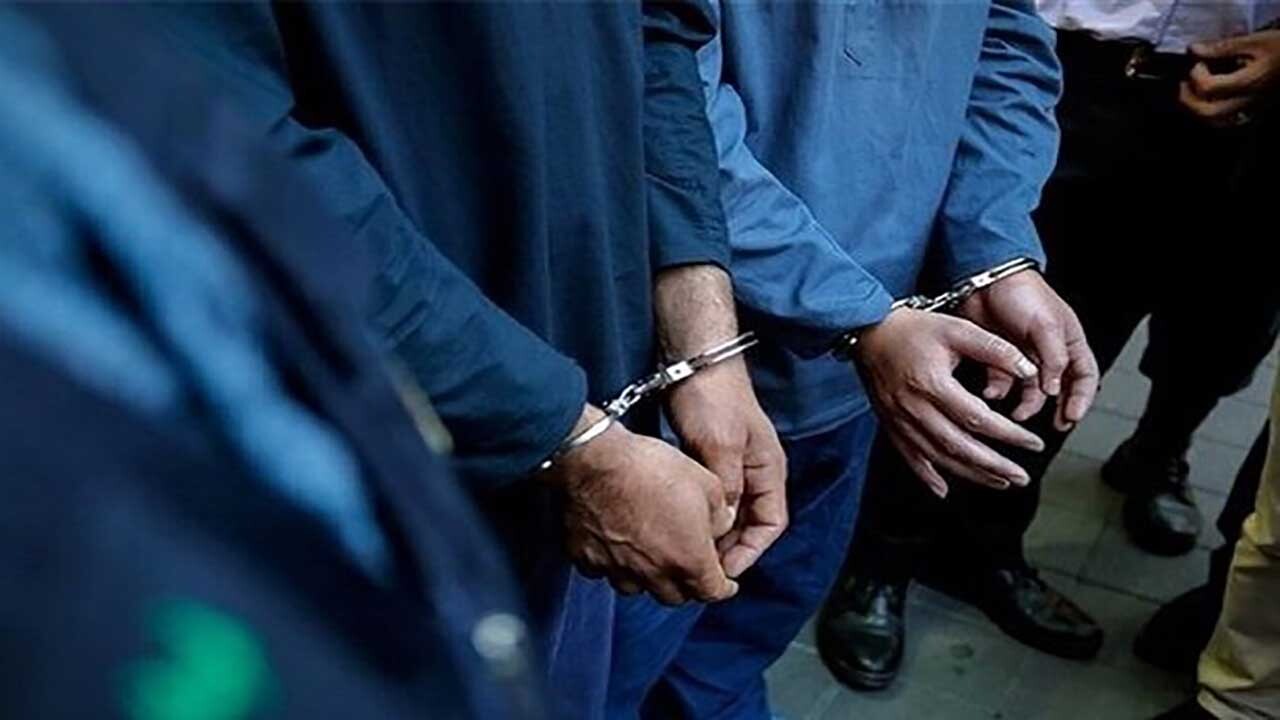 دستبند پلیس بر دستان ۴۲ اخلالگر نظم عمومی در هرمزگان