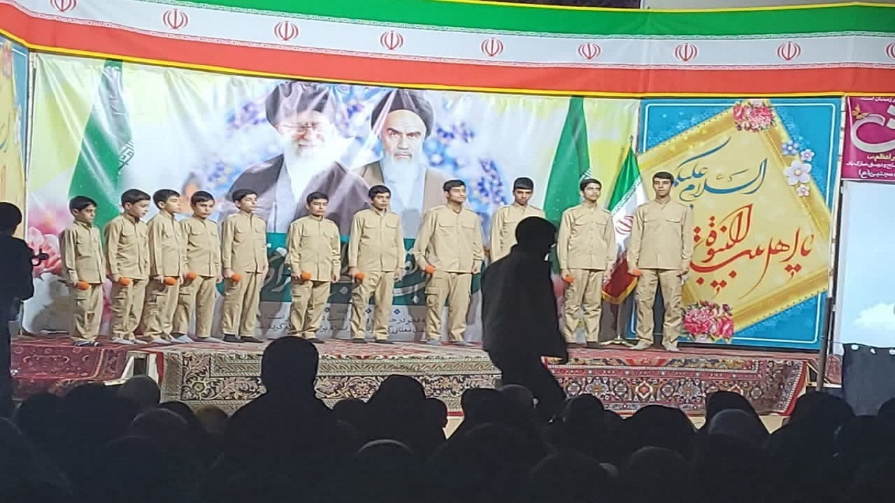 گوشه‌هایی از مراسم جشن عید مبعث در روستای بیمرغ گناباد + تصاویر