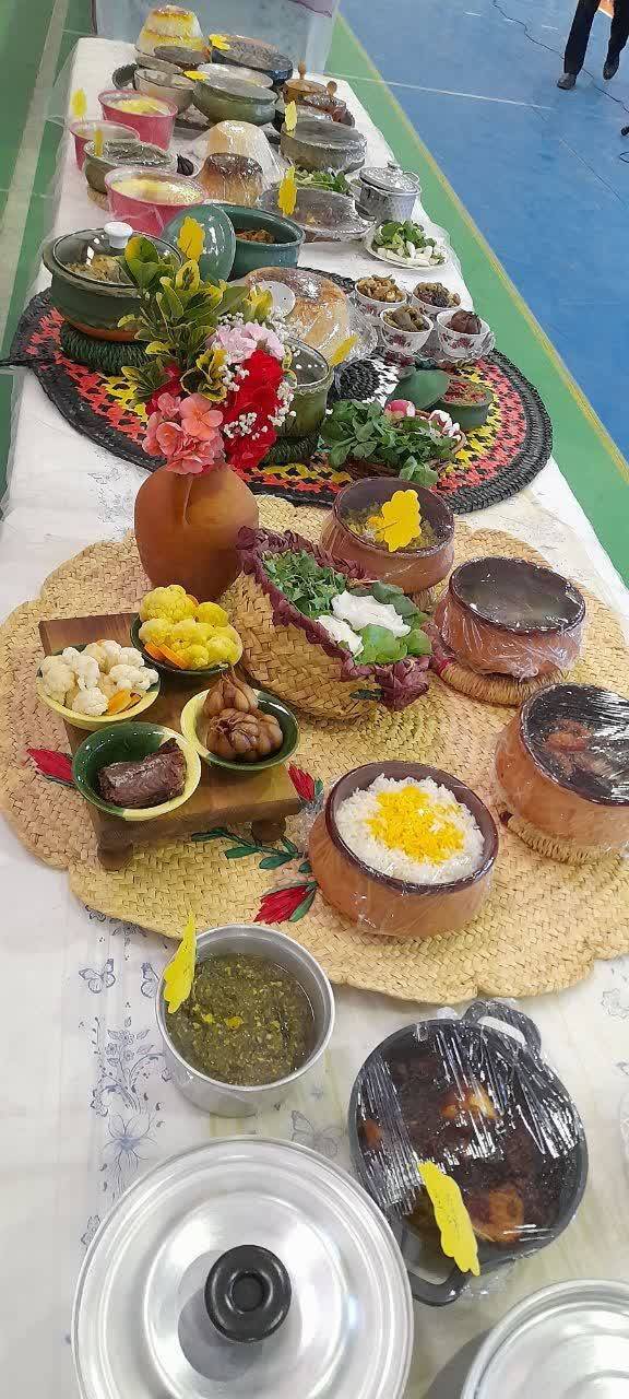 جشنواره غذا در تولمات جشنواره غذا در تولمات