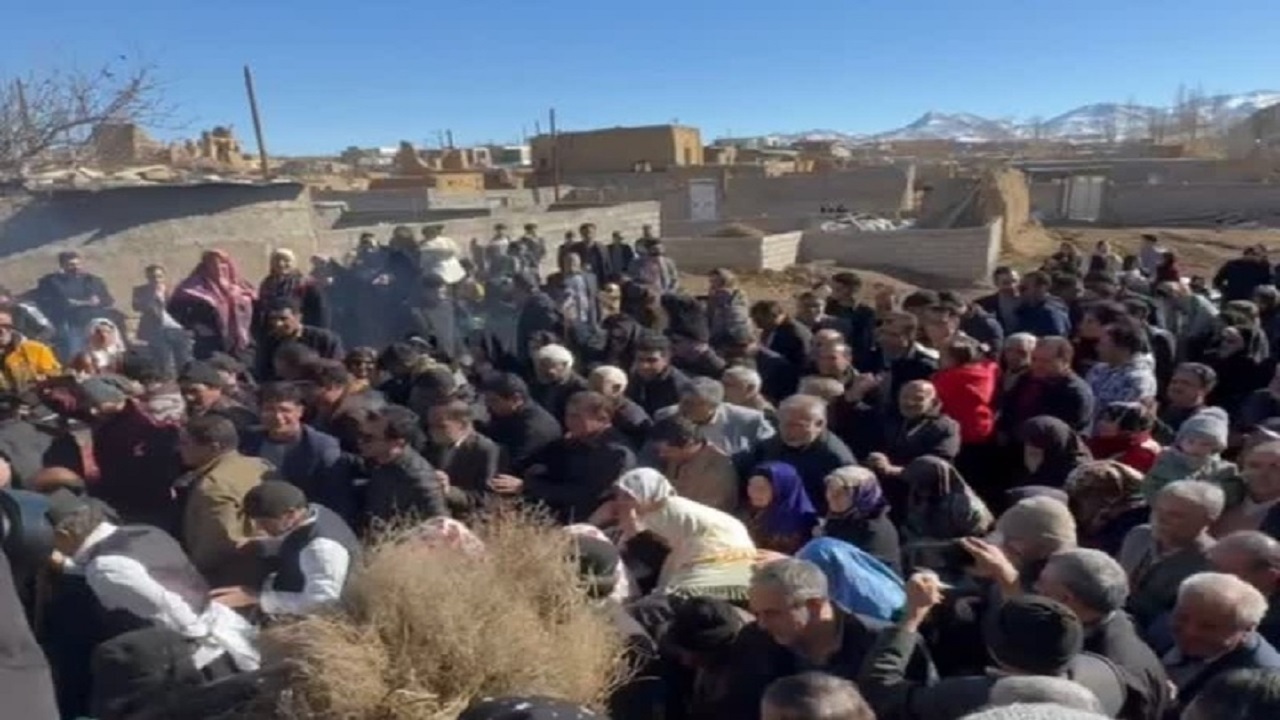 برگزاری مراسم سنتی کُرده به کوه روستای ورکان کاشان