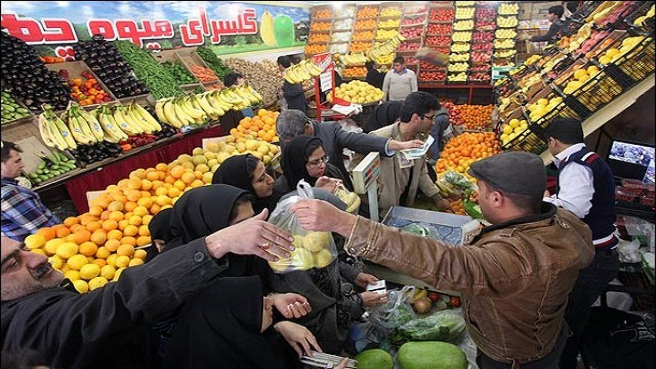 نحوه برخورد و احترام به شهروندان در میادین میوه و تره‌بار شهرداری خط قرمز ماست