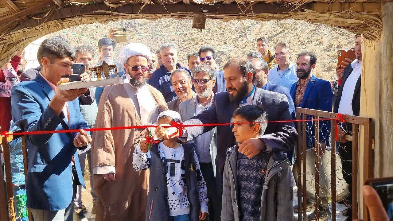 افتتاح ۸ طرح  عمرانی ، فرهنگی و گردشگری به مناسبت دهه فجر در زرند