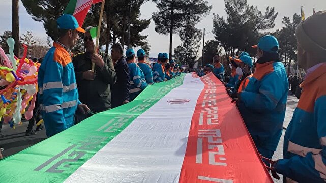 حضور مردم در راهپیمایی 22 بهمن